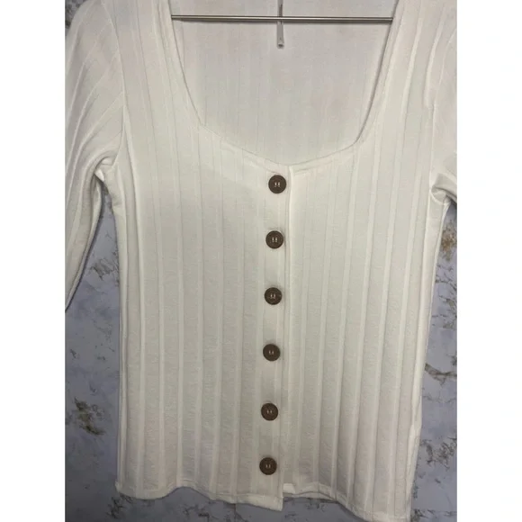 Free People White Knit Top NWOT Size Large - Picture 2 of 4